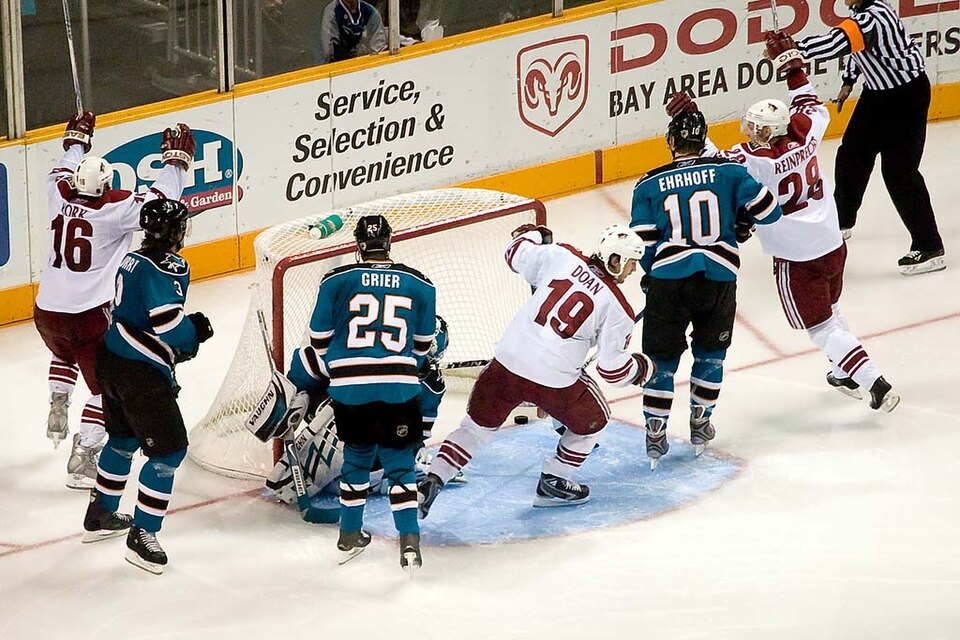 Illustration: Core Power Play Tactics: Bumper, Screens, and Puck Movement