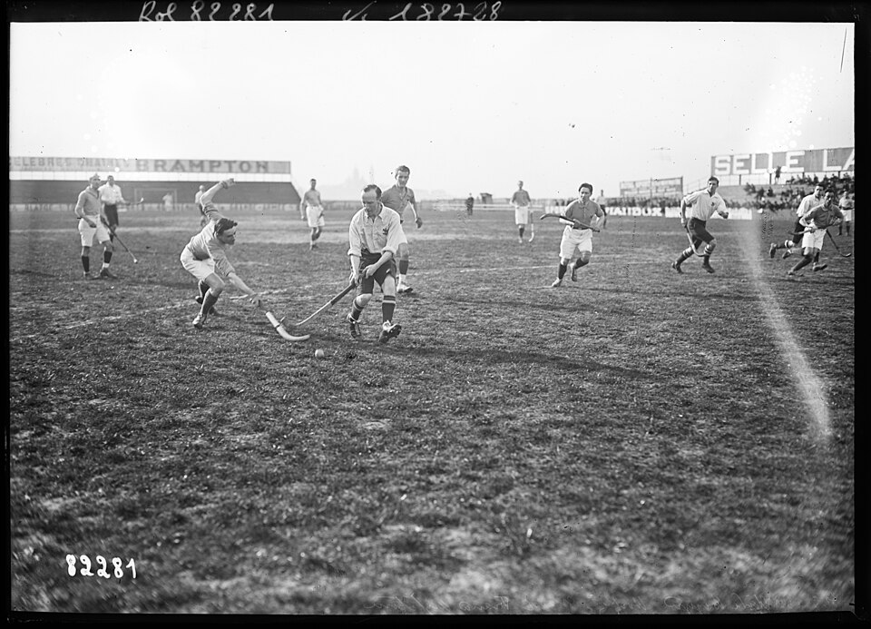 Illustration: Essential Field Hockey Rules Every Parent Should Know