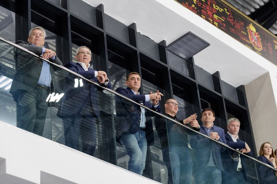 Illustration: Essential Field Hockey Skills for Youth Development