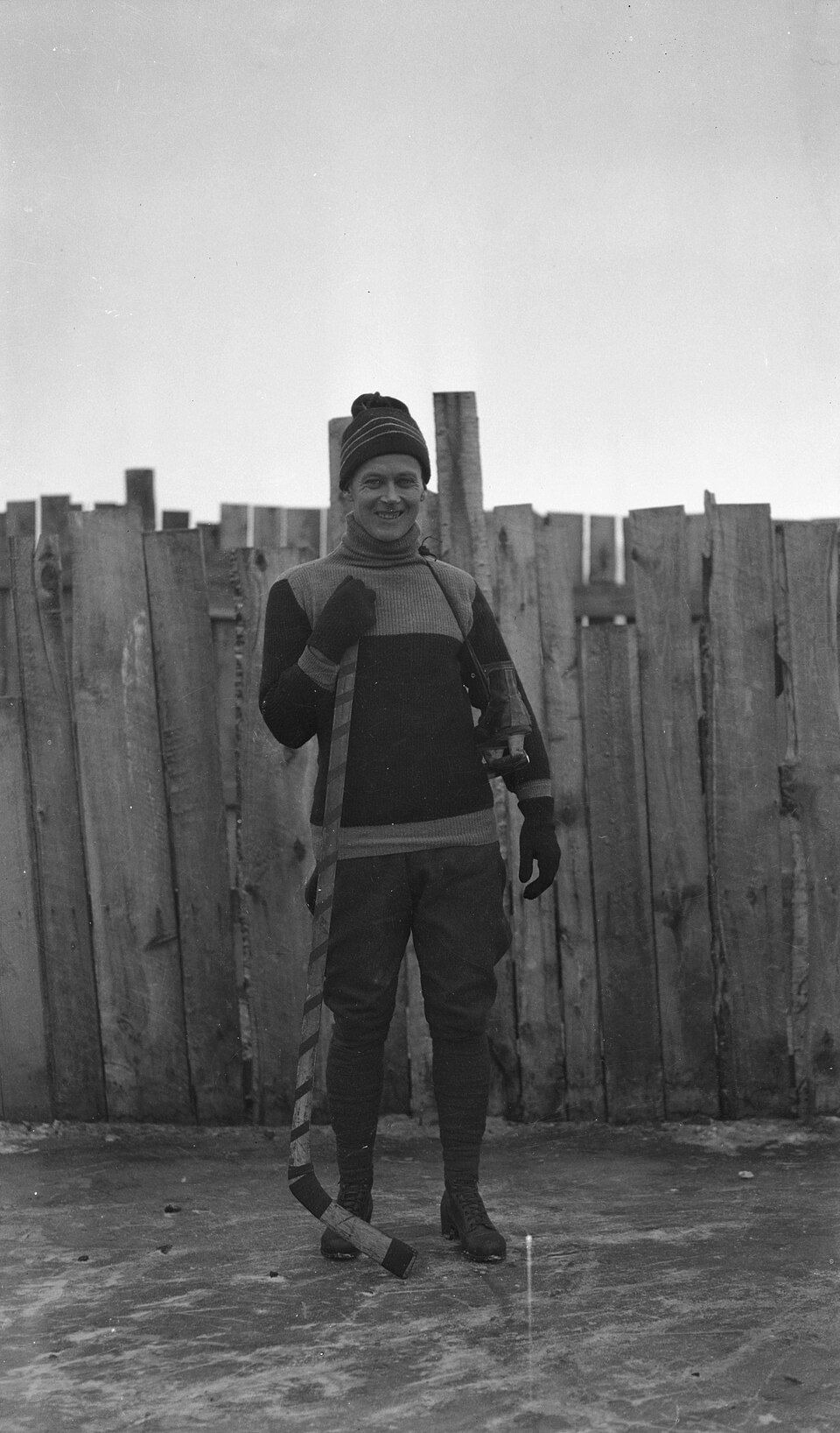 Illustration: Is It Better to Have a Longer or Shorter Field Hockey Stick?