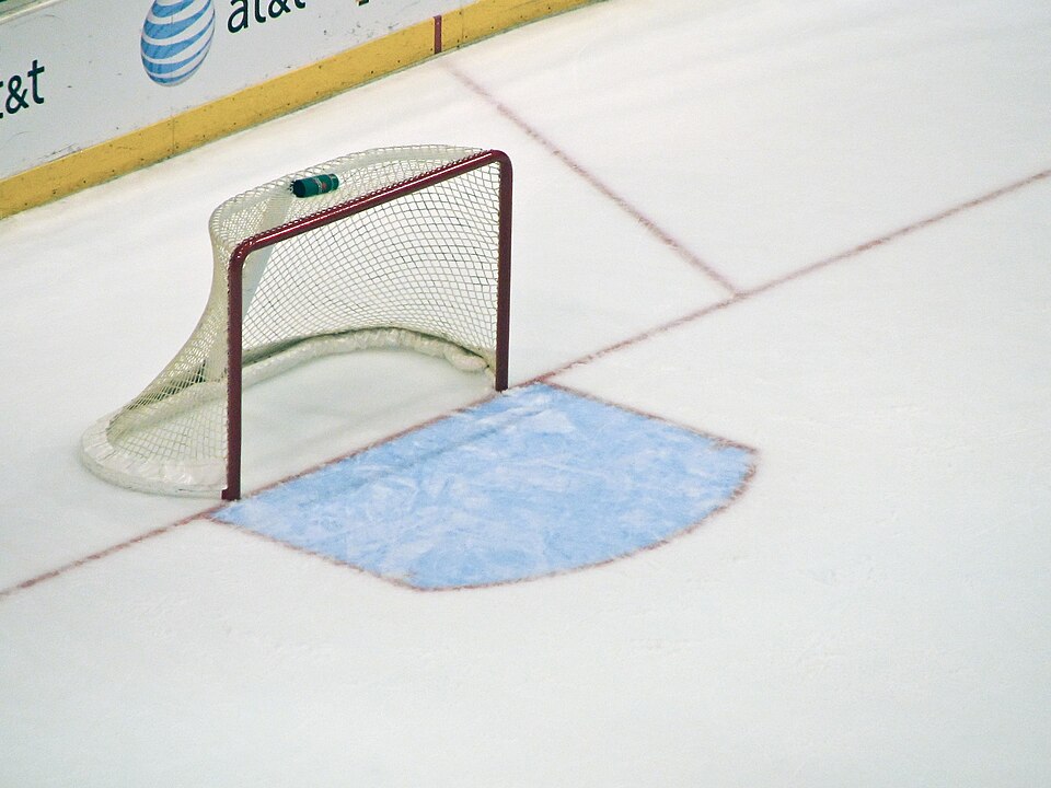 Illustration: The 5-Foot Rule and Avoiding 'Too Many Men' Penalties